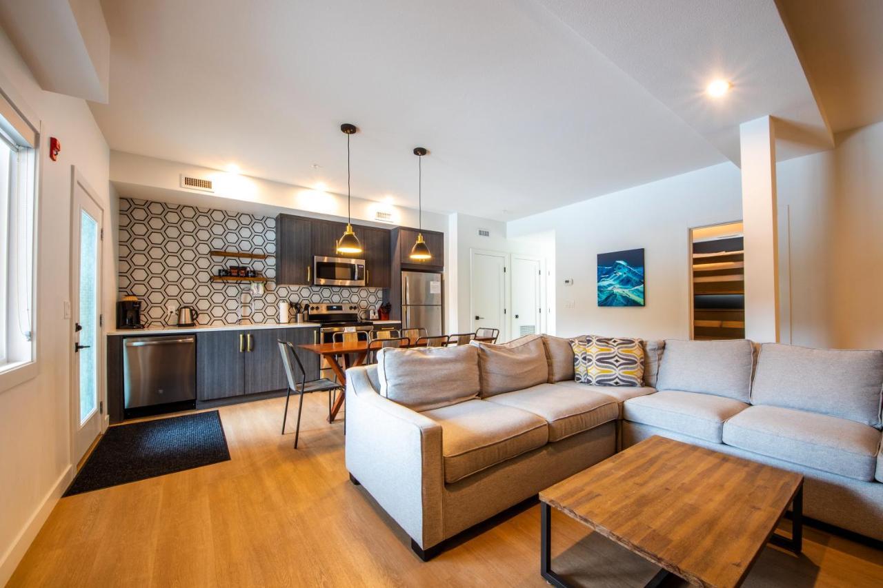 Basecamp Resorts Revelstoke Exterior foto